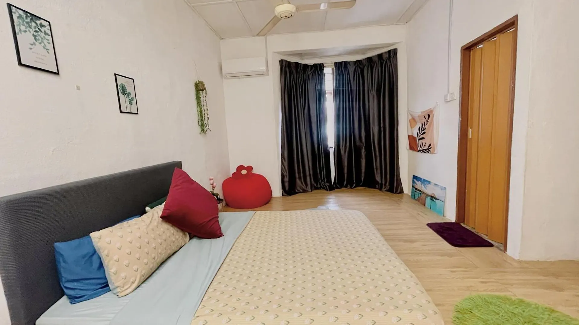 Cozy 10 Entire House 4 Bedroom At Alma Bukit Mertajam Holiday home